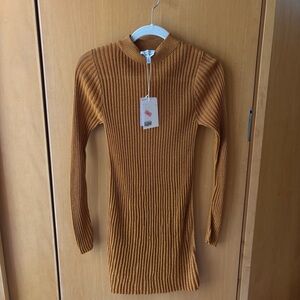 *NEW WITH TAGS* 
& Other Stories Long Sleeve Dress